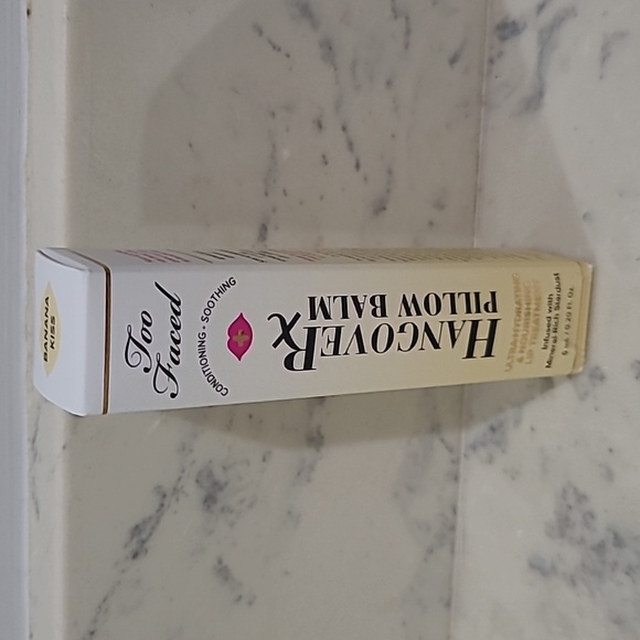 Too Faced NIB HangoverRx Pillow Balm In Banana Kiss - Picture 13 of 16